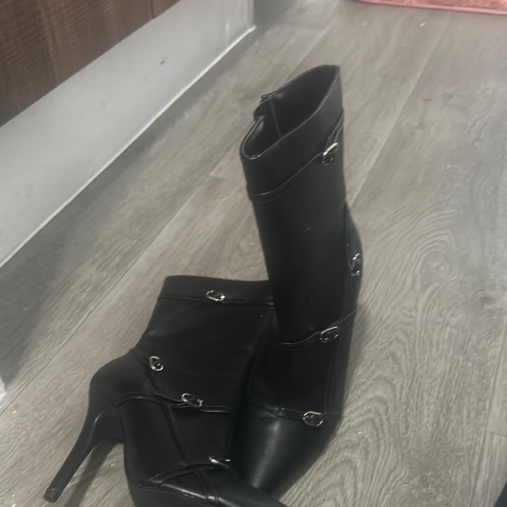 Fashion Nova Black Heeled Boots with Classic Design